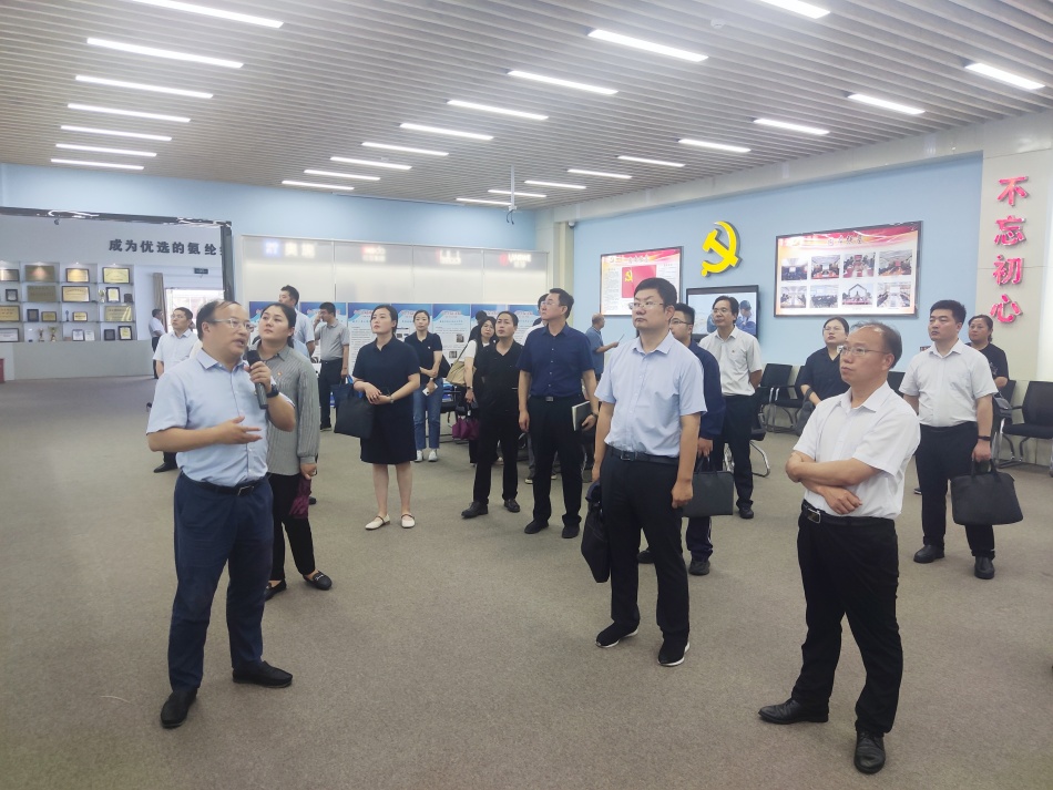 2024年7月17日，市國(guó)資委系統(tǒng)在公司開(kāi)展“三組聯(lián)建”現(xiàn)場(chǎng)觀摩1（公司展廳）_副本